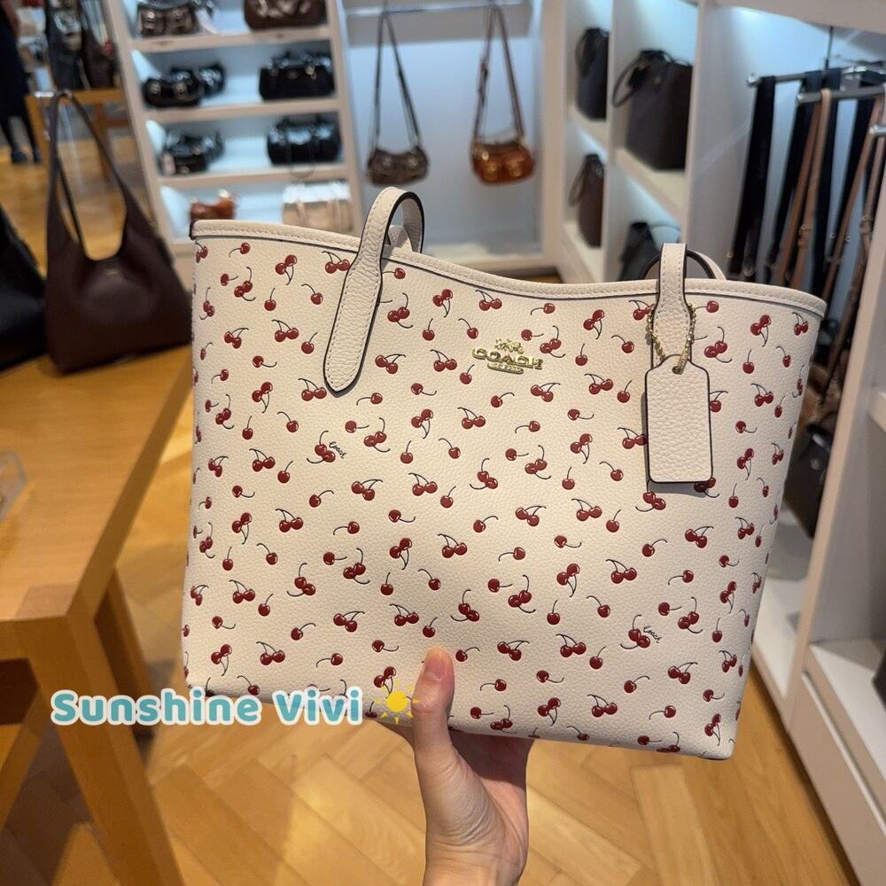 NWT Coach Medium City Tote Bag Cherry Print CFG07 pebbled leather/Chalk Multi